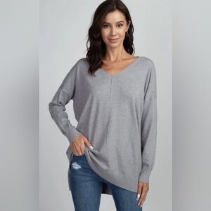 Dreamers by Debut Hi-low Gray V-Neck Women's Sweater